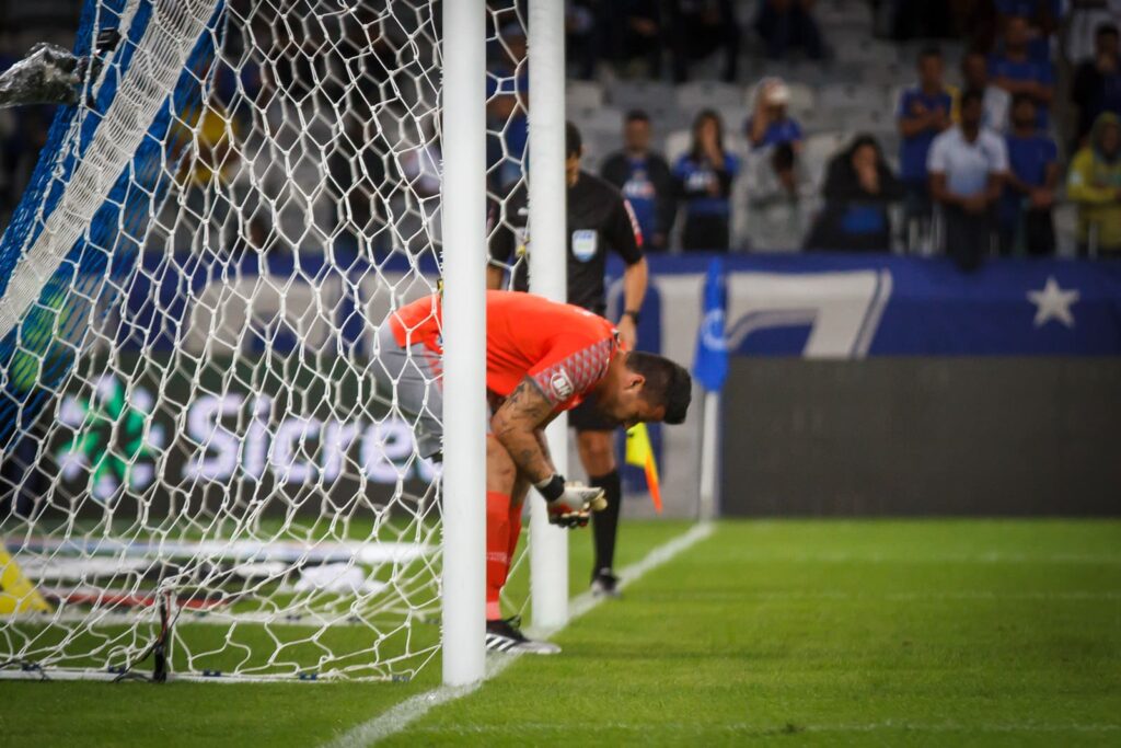 N O Quis Jogar No Cruzeiro De Ronaldo E Agora Vai Ficar Sem T Tulo