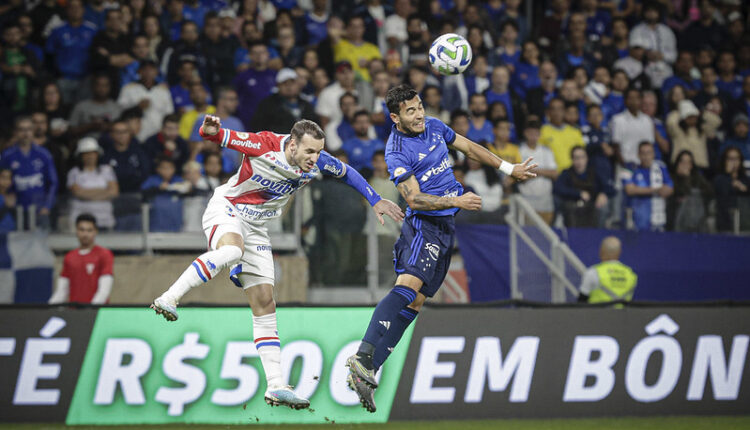 Melhores momentos Cruzeiro 0 x 1 Fortaleza Vídeos e lances