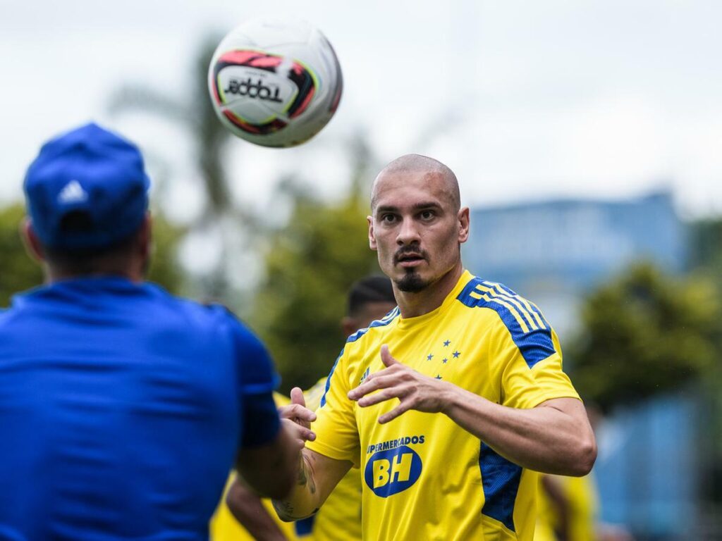 maicon-rescinde-com-o-cruzeiro