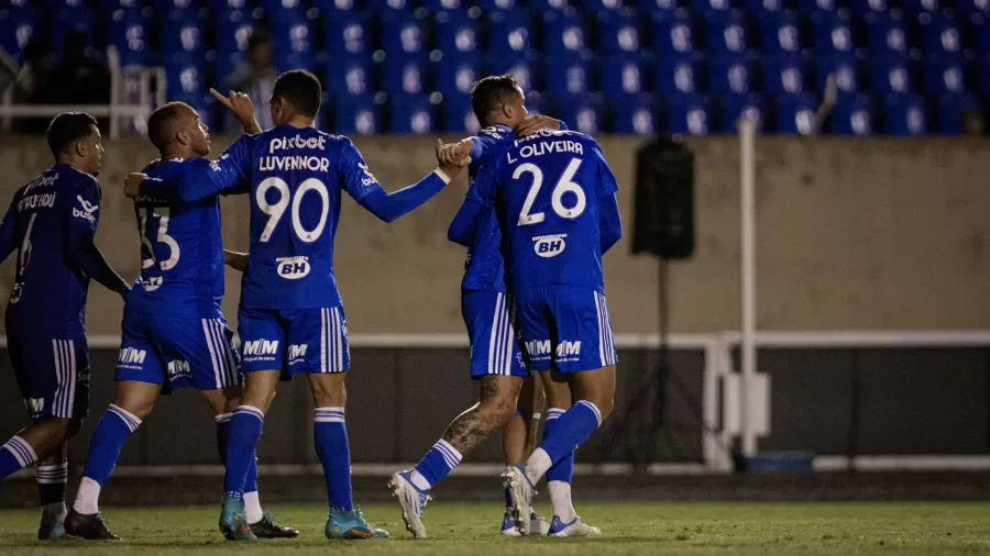 Cruzeiro não toma conhecimento e encerra tabu negativo na Série B 2022