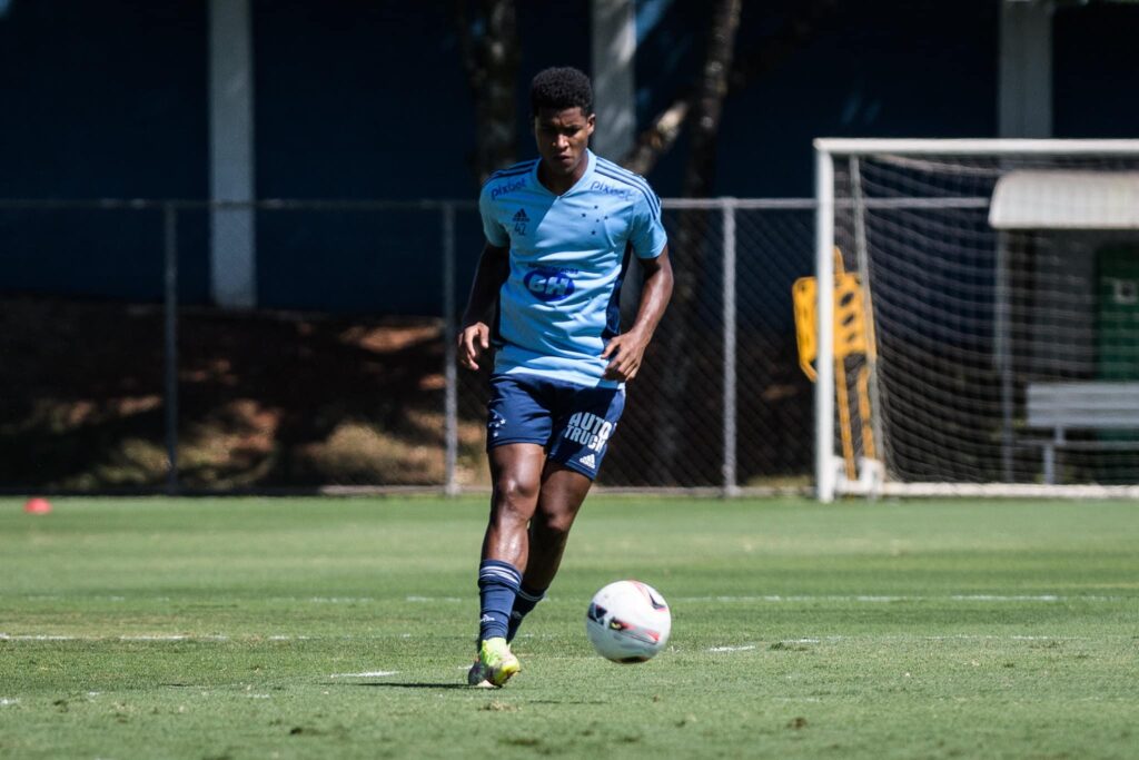 SALÁRIO JOGADOR WESLEY GASOLINA DO CRUZEIRO - QUANTO GANHA WESLEY GASOLINA.  