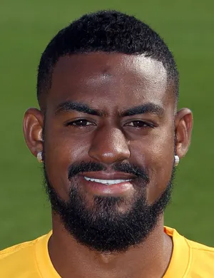 “Xerifão” da zaga de 30 anos é oferecido e pode ser a peça que falta ao Cruzeiro