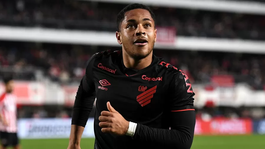 Cria do Cruzeiro classifica Furacão na Libertadores