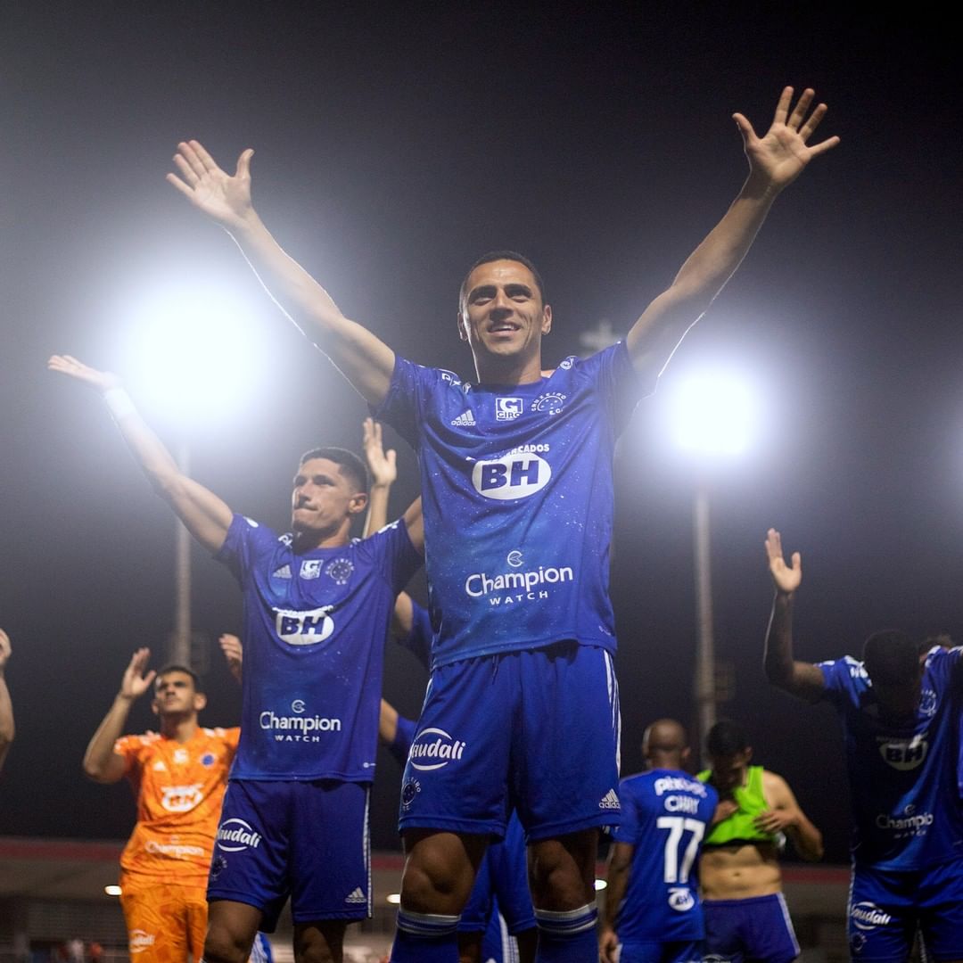 Craque Do Cruzeiro Passa Dos Limites E Provoca Nenê Em Live Nas Redes