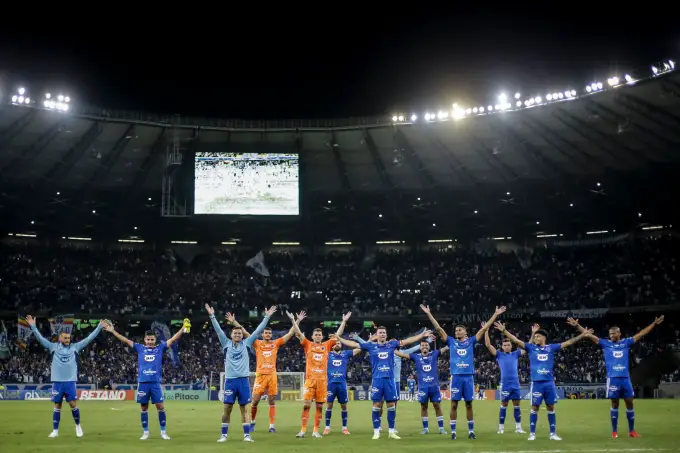 Cruzeiro é campeão da Série B sem estar em campo e supera mais um recorde histórico