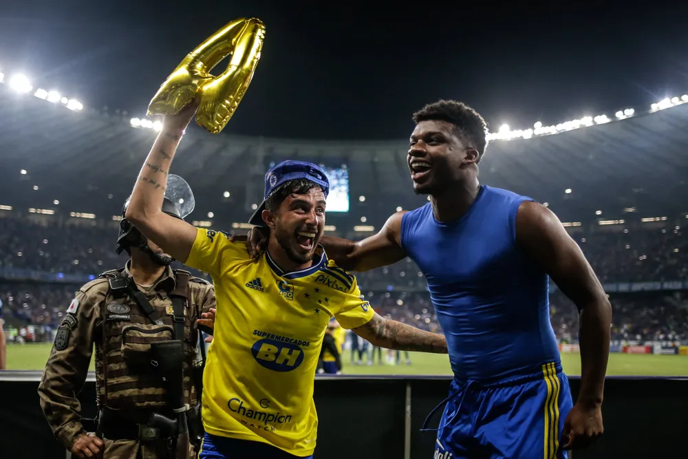 Veja como estão as contas e as combinações para o acesso do Cruzeiro