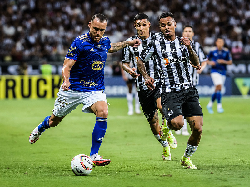 Cruzeiro anuncia Pedro Castro como reforço para 2022, cruzeiro