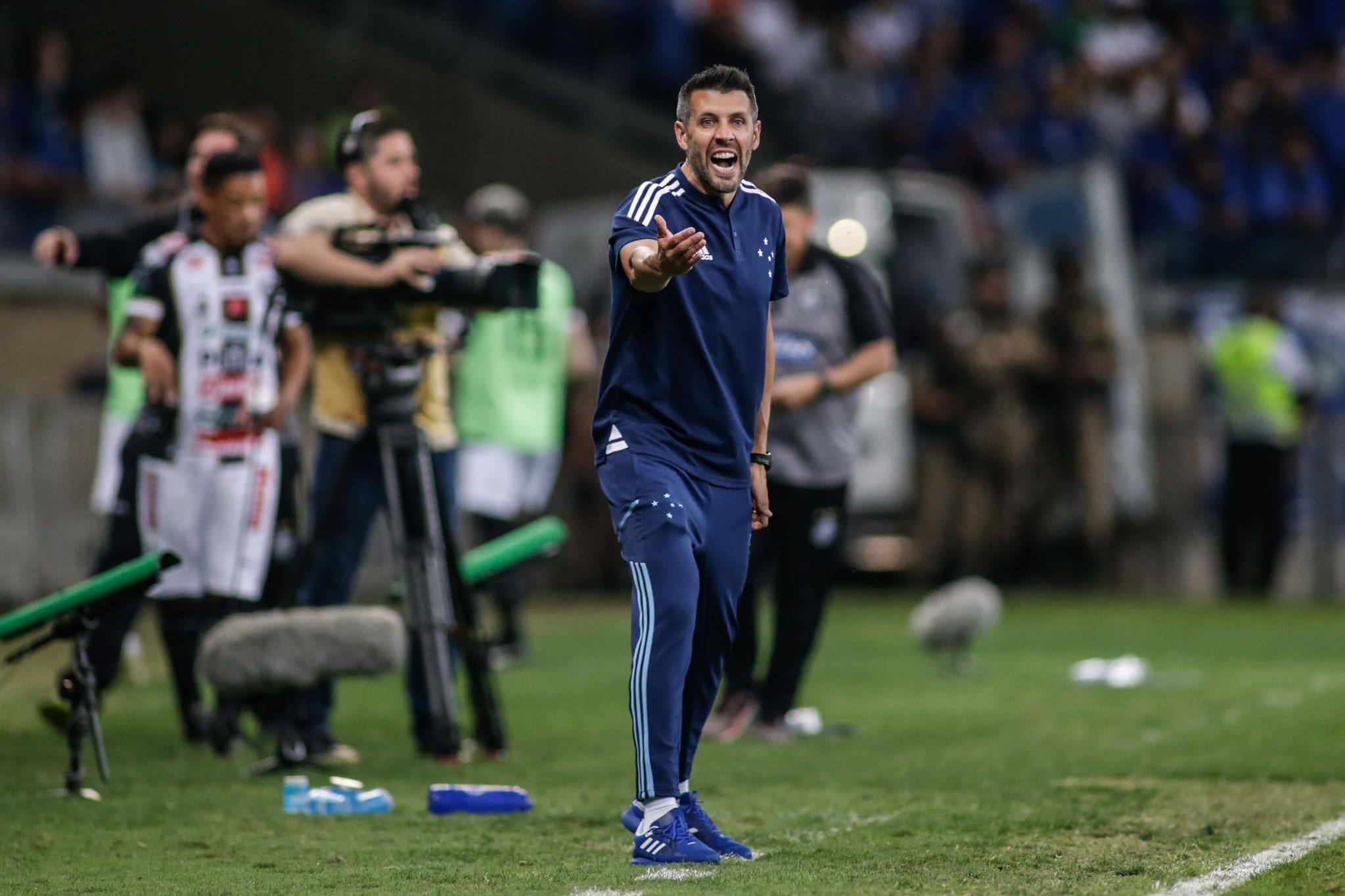 Novo Reforço Do Cruzeiro Já Brigou E Quase Saiu No Soco Com Paulo Pezzolano