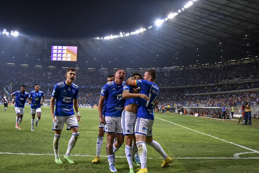 Cruzeiro contribui para recorde histórico na TV por assinatura e mostra o porquê é gigante