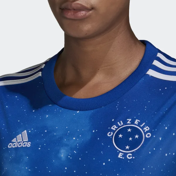 Manto do Cruzeiro é eleito o mais bonito disparado e dá lavada nos demais times