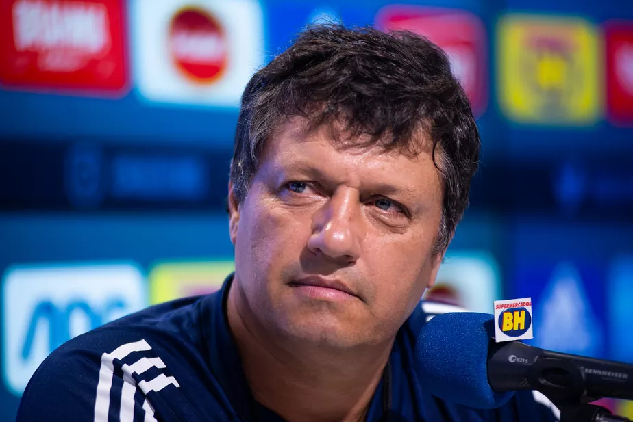 Cirurgia de ex-técnico do Cruzeiro é bem sucedida e alivia torcedores do clube