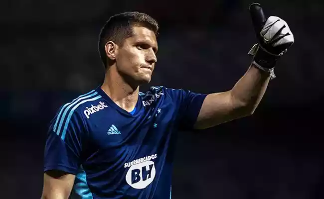 Jogador do Cruzeiro expõe o real motivo das derrotas do clube nas últimas partidas
