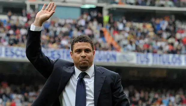 Dono do Cruzeiro, Ronaldo se empolga e viraliza na web após performance
