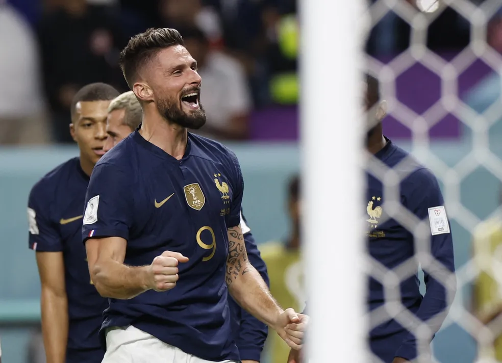 Meia que afundou o Cruzeiro curte Copa do Mundo no Catar e revela ter medo da seleção da França