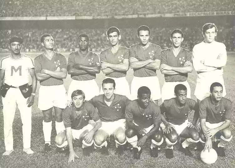 Cruzeiro comemora 56 anos da conquista da Taça Brasil