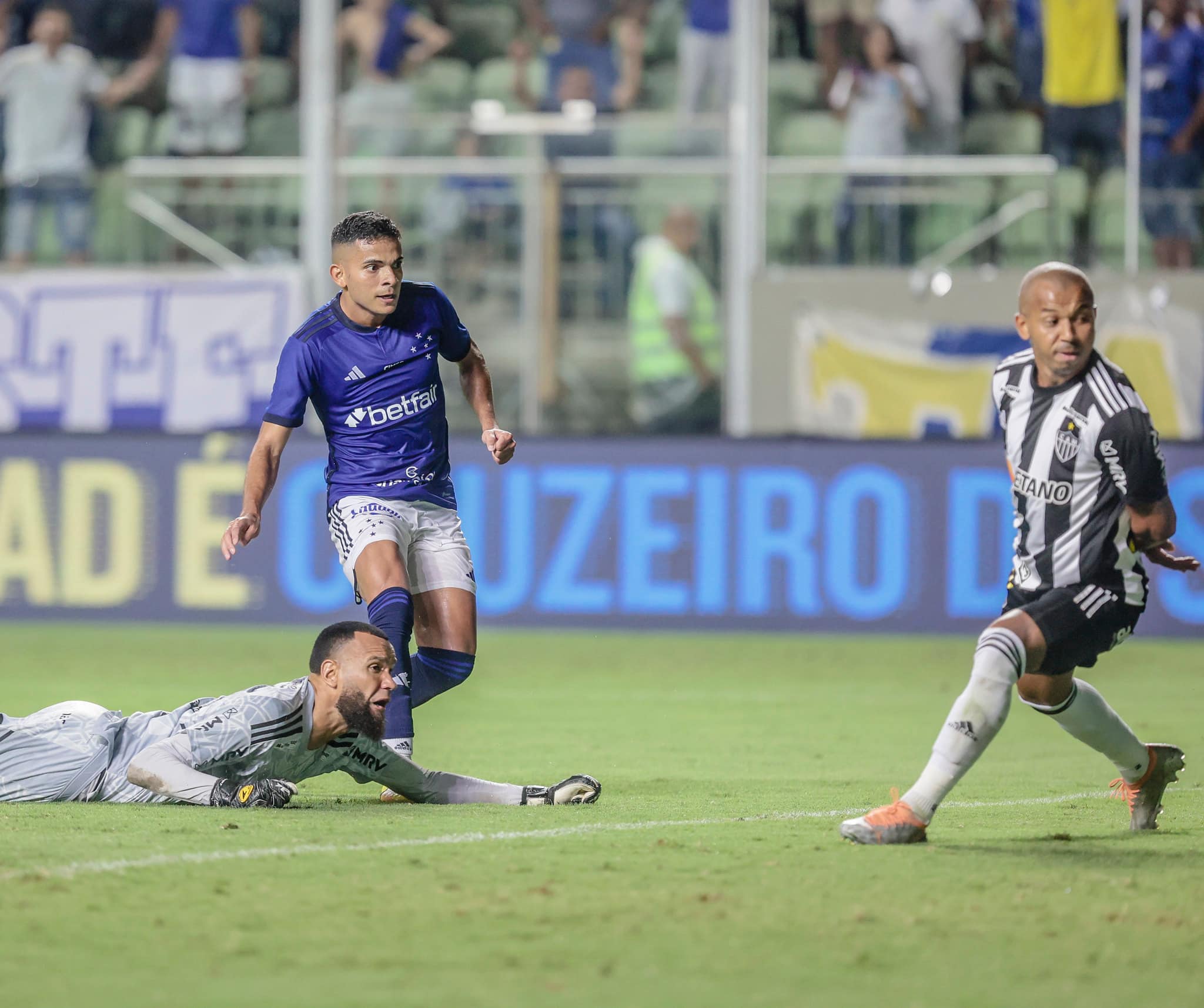 Cruzeiro x Atlético: detalhes da venda de ingressos para final do Mineiro -  Superesportes