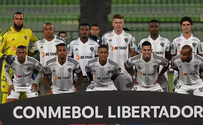 Atlético-MG dá vexame e não consegue vencer time com nome de bobo