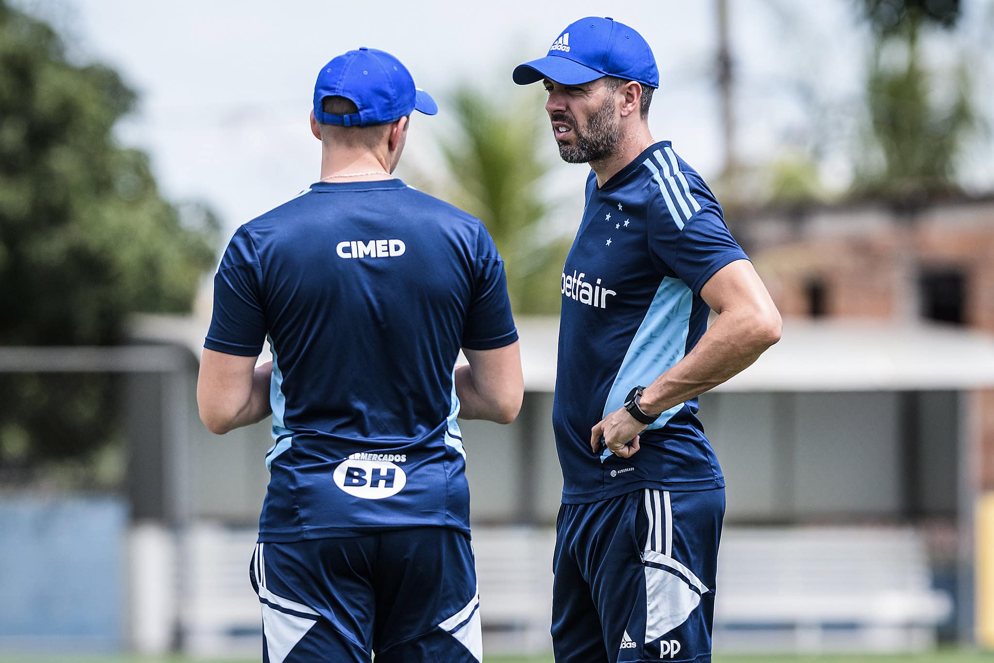 Novo Reforço Do Cruzeiro é Flagrado Em Treino E Pode Estrear Contra O ...