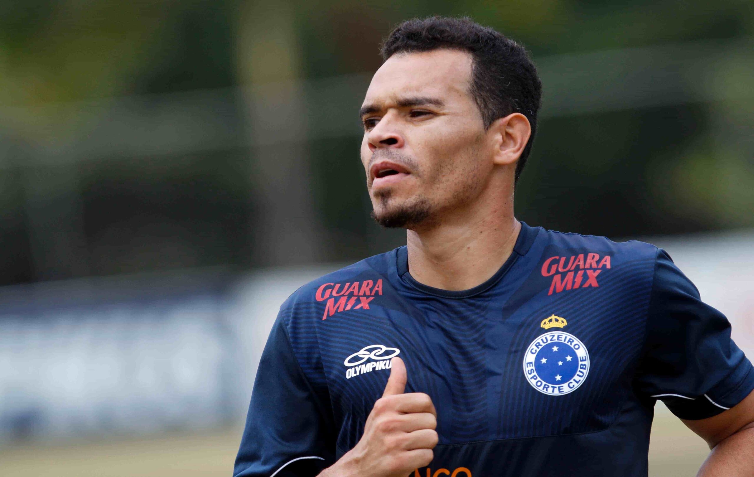 Ceará chega ao Cruzeiro para resolver um problema crônico na lateral  direita