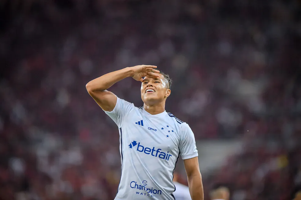 Marlon: até quando vai o contrato do lateral com o Cruzeiro?