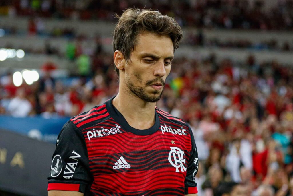 Rodrigo Caio pode acabar como plano B do Cruzeiro após o zagueiro do ...