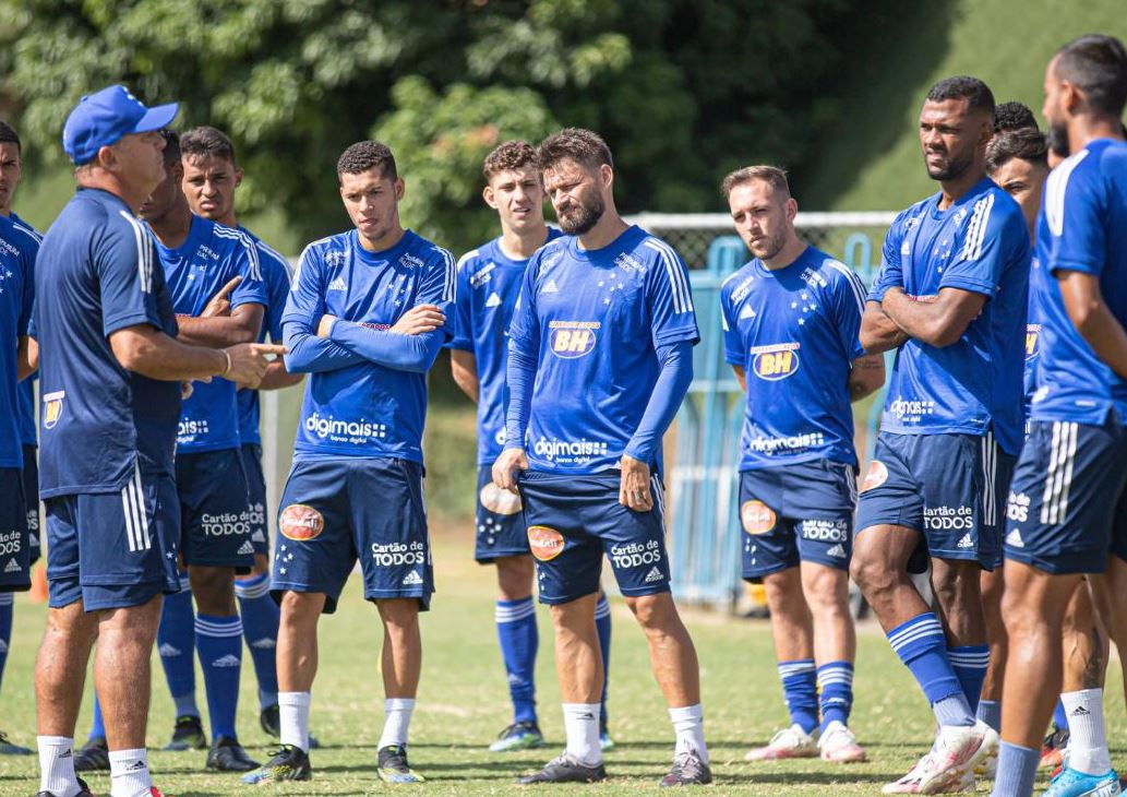 Cruzeiro Esporte Clube - ✍️ SEJA BEM-VINDO, RAFAEL ELIAS! O atacante de 24  anos chega ao Cruzeiro com contrato até o final de 2026. Que sua trajetória  no Maior de Minas seja
