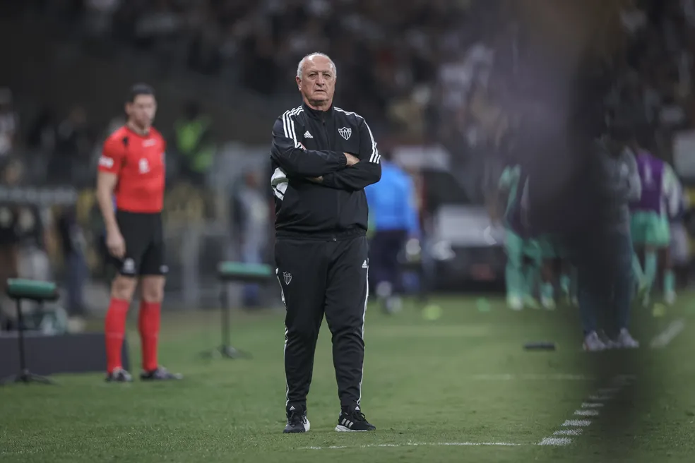 Felipão perde a paciência e diz que Atlético-MG está rebaixado