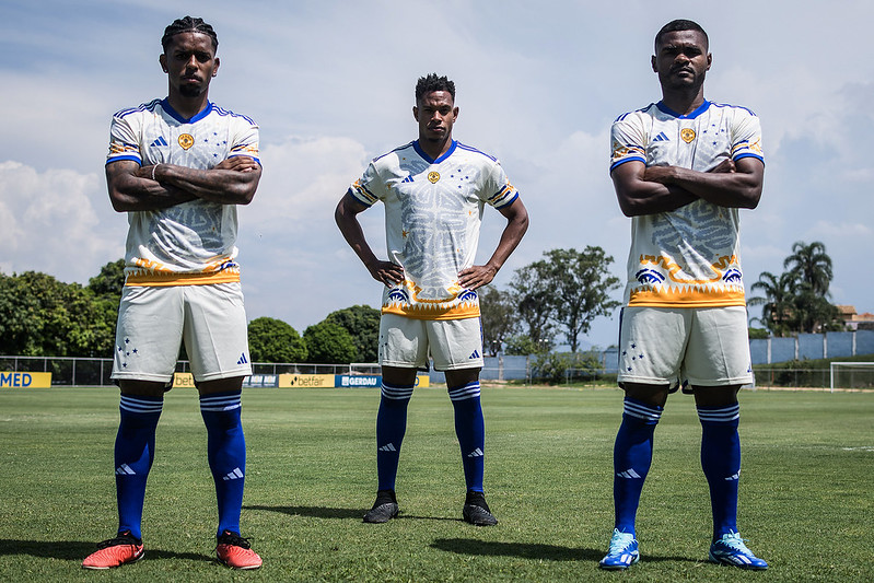 Cruzeiro divulga detalhes da nova camisa do clube 1 53300952598 3812506c44 c