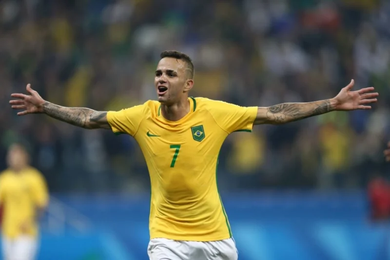 Ronaldo fica sabendo e pode trazer Luan para o Cruzeiro em 2024