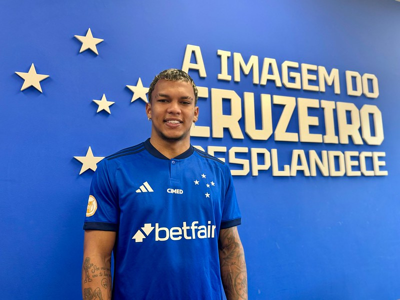 Saída de Wesley do Cruzeiro se transforma em novela 2 53444717454 4f01edd7f2 c 1