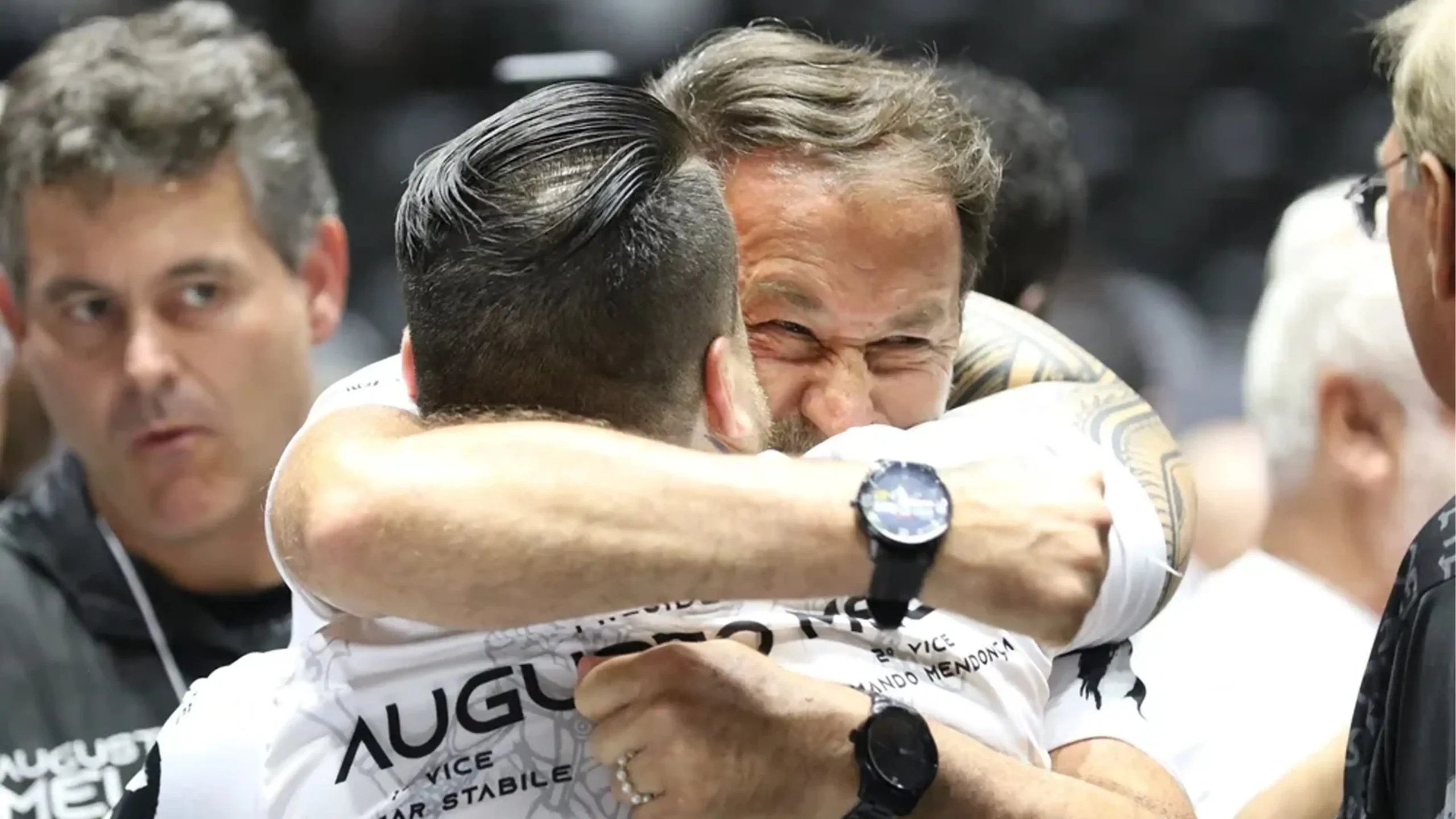 Corinthians acertou bonito e garantiu a MAIOR contratação do Brasil