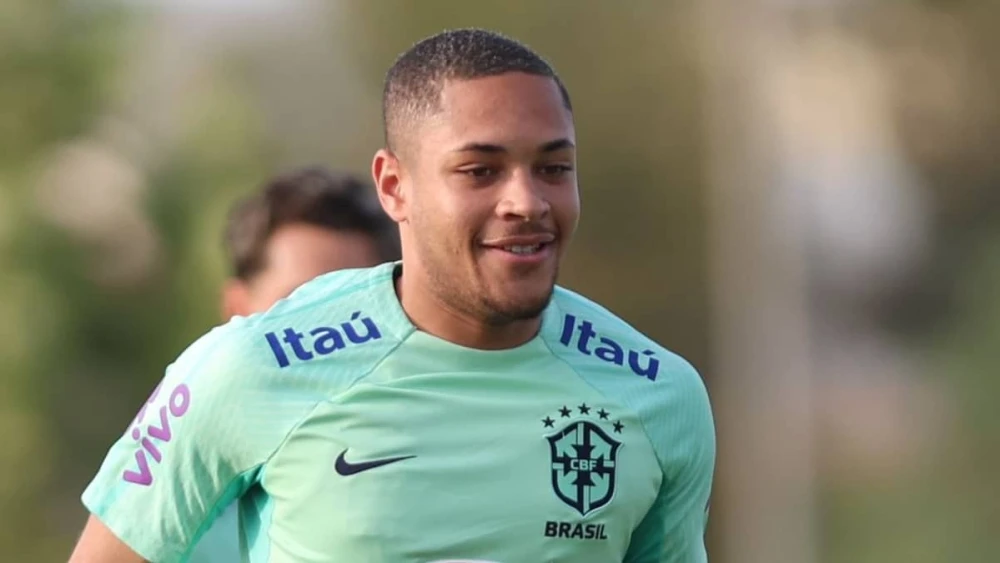 Palmeiras quebra o silêncio sobre a contratação de Vitor Roque