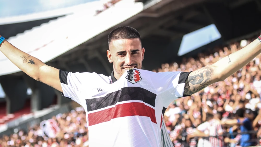 Zagueiro ex-Cruzeiro vai atuar com Thiago Galhardo no Santa Cruz