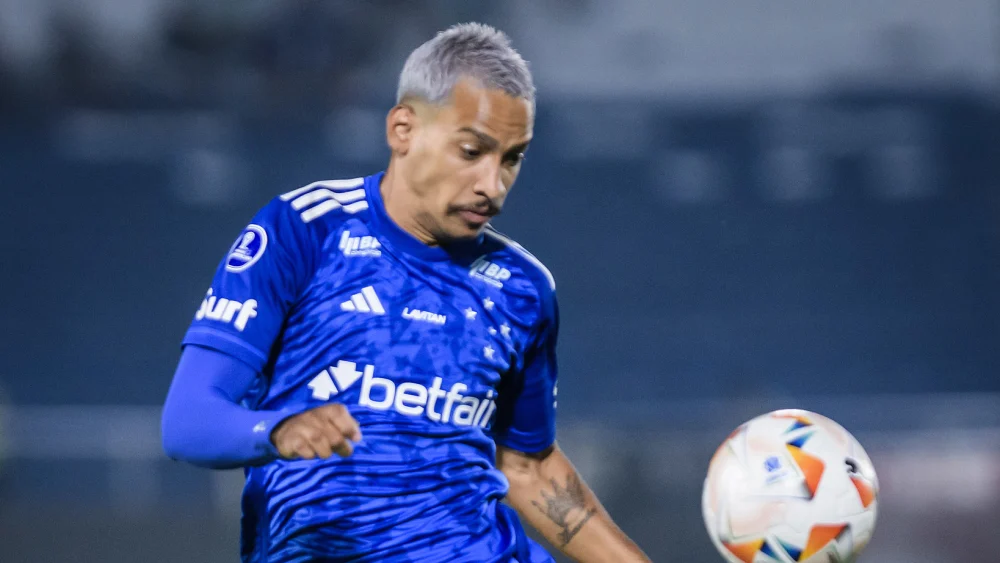 Por incrível que pareça, Matheus Pereira está sofrendo com o mesmo problema de Neymar Jr