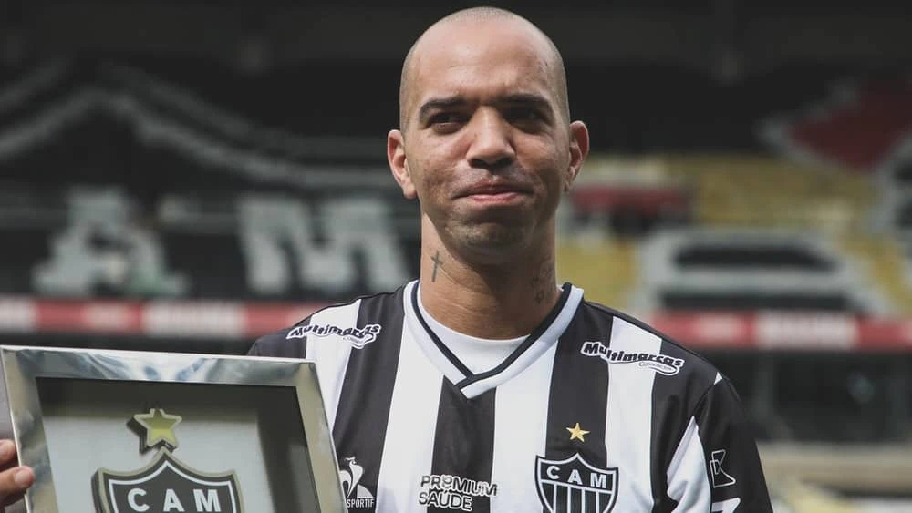 Ex-Cruzeiro une forças com pai de Diego Tardelli para comprar SAF mineira