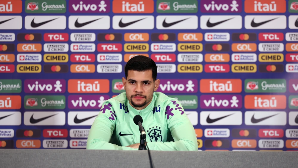 Por R$ 770 milhões, Bruno Guimarães assina para substituir De Bruyne no Manchester City