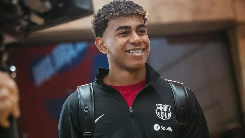 Pela bagatela de 6,1 bilhões, Lamine Yamal se despede do Barcelona