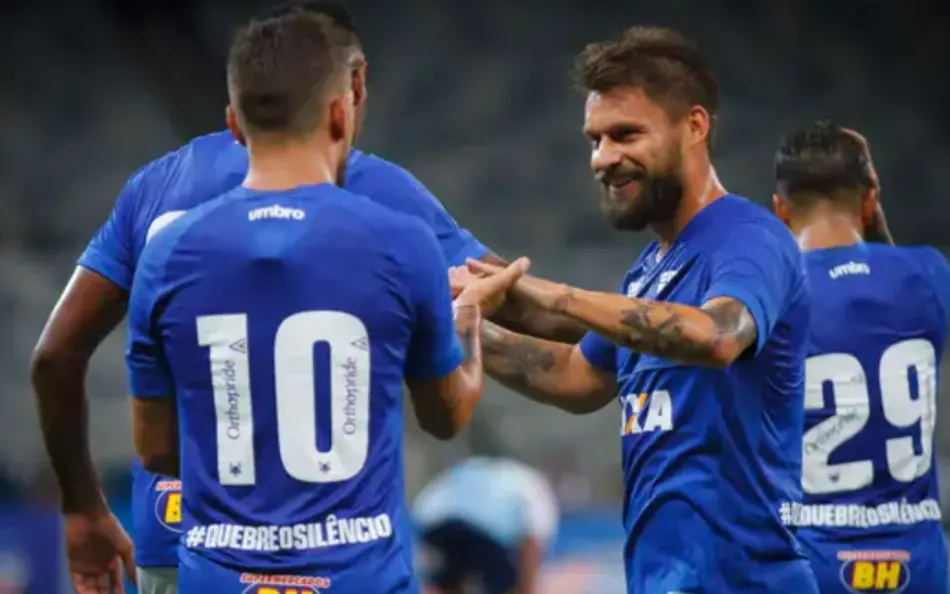 Deixou saudades no Cruzeiro e já prometeu voltar para apresentação no Mineirão