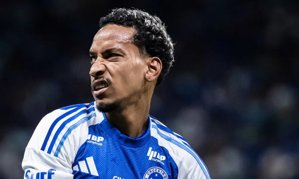 Matheus Pereira pode deixar o Cruzeiro e Jardim já pensa em substituto