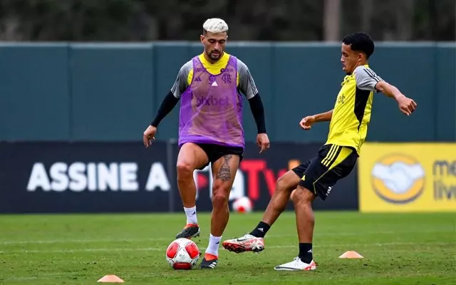 Pedrinho não quer saber de contar dinheiro e Cruzeiro vai atrás de meia do Flamengo