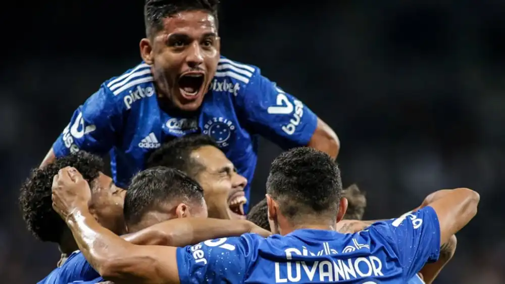 Conquistou acesso com o Cruzeiro, foi decisivo em 2023 e agora está muito perto de voltar