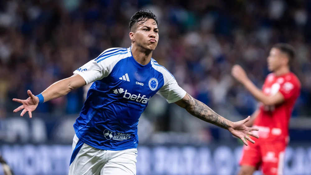 Com vantagem de dois gols, Cruzeiro usará base na Copa do Brasil