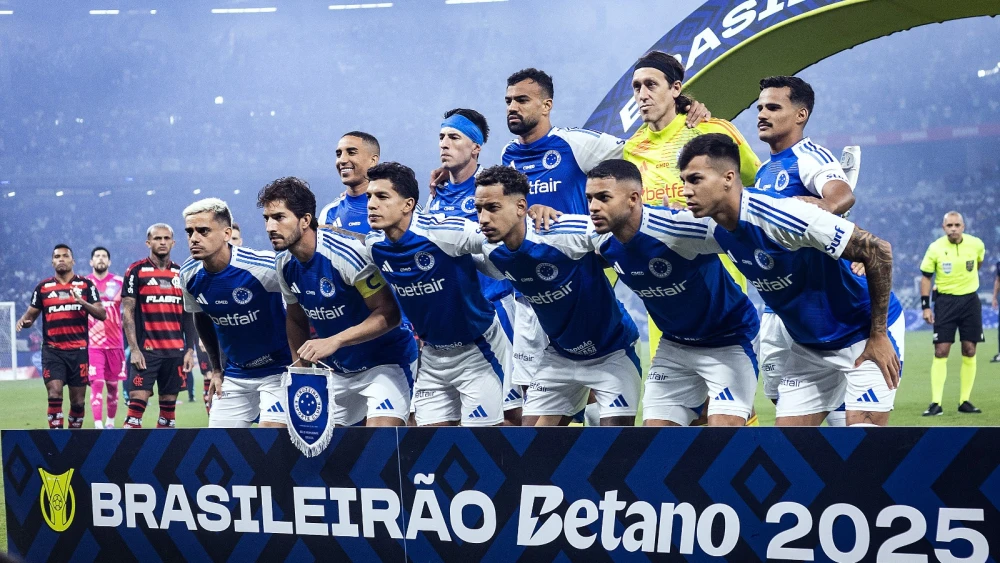 Leonardo Jardim gera influência no Cruzeiro e se aproxima de herói do título Brasileiro