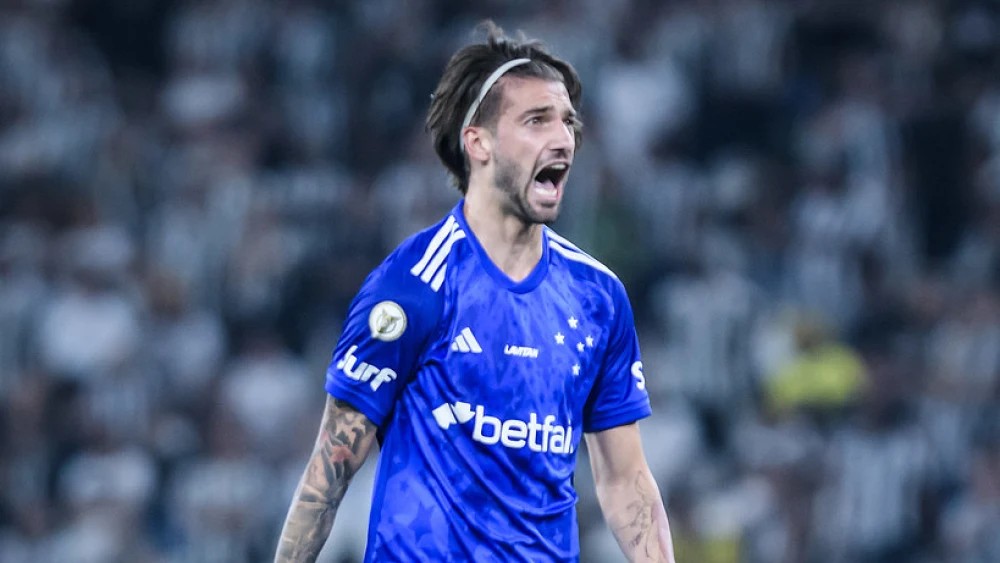 Cruzeiro pode usar Lautaro Díaz como moeda de troca para trazer zagueiro canhoto do Inter