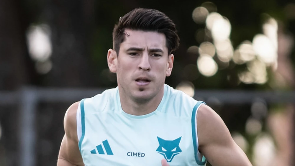 Enquanto Villalba ganha espaço, Cruzeiro prepara mais um reforço para a zaga de Jardim