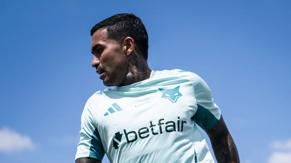 Veio Trabalhar No Cruzeiro e agora foi impedido de jogar bola pela CBF