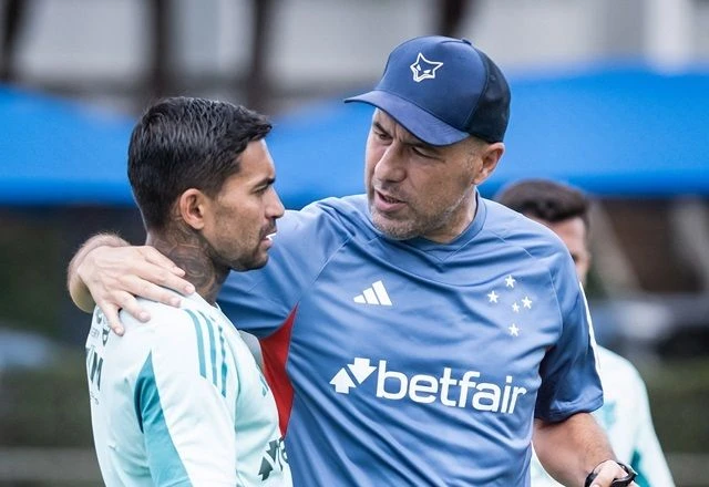 Dudu não foi o único: Zagueiro também deixou o Cruzeiro para jogar no Atlético