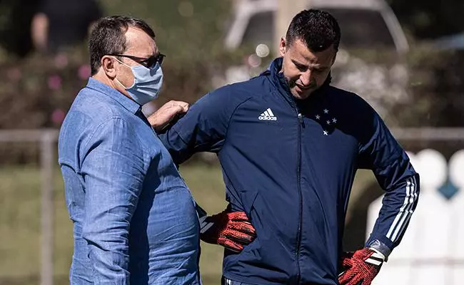 Pedro Lourenço não esperou um minuto a mais e pegou o telefone para contratar Fábio de novo