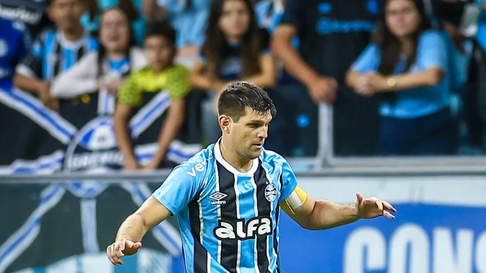 R$ 400 mil vem à tona e Kannemann se une a Gabigol