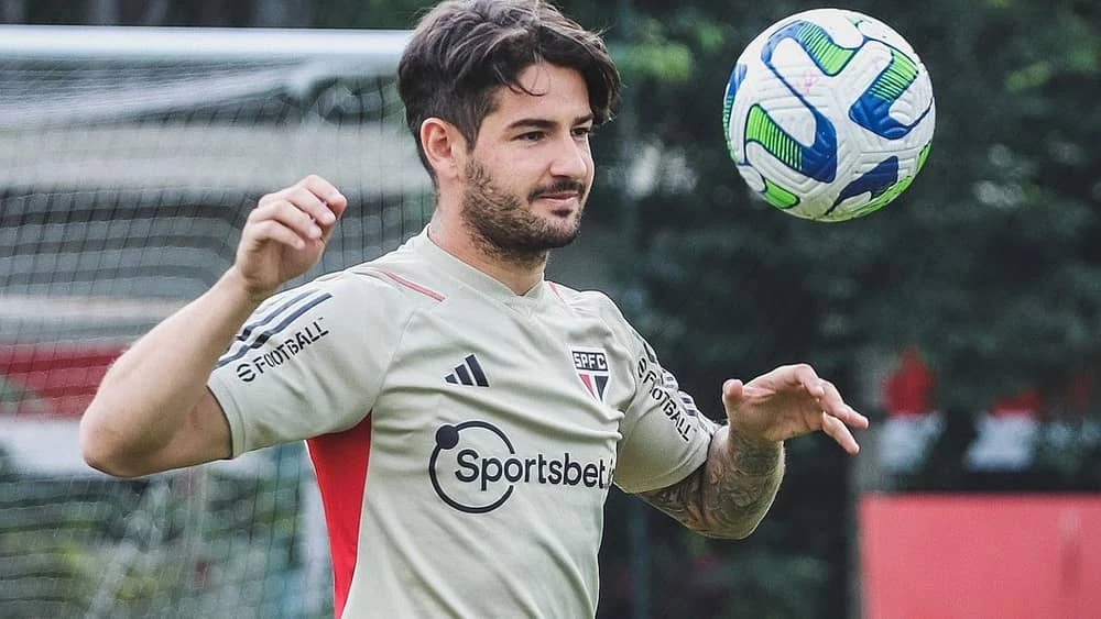 Alexandre Pato toma nobre atitude e deixa qualquer coração emocionado